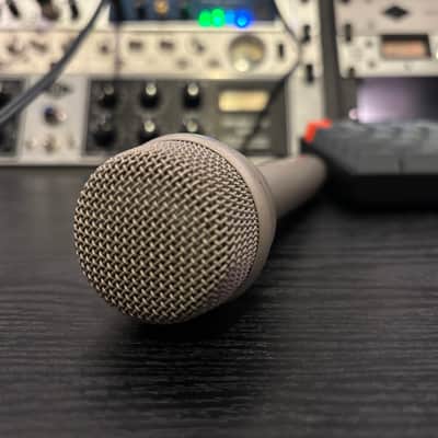 Electro-Voice RE50 Omnidirectional Dynamic Microphone 1970 - 1989 - Fawn Beige image 4