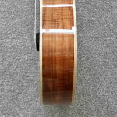 Big Island Ukulele Company K5A-CTU Artist Series 5A Curly Koa Concert Ukulele W / Carrying Case image 10