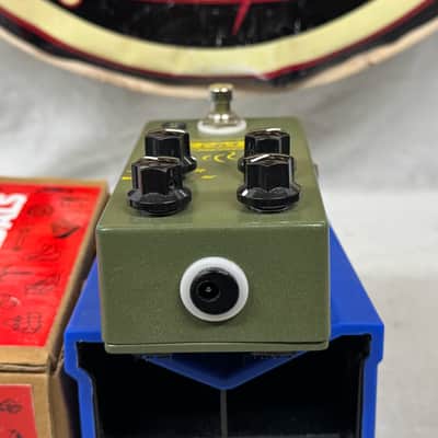 JHS Pedals Muffuletta Fuzz Pedal with Box - Army Green image 5