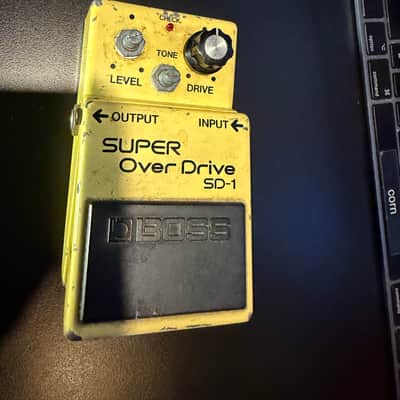 Boss SD-1 Super OverDrive (Black Label) 1981 - 1988 - Yellow image 1
