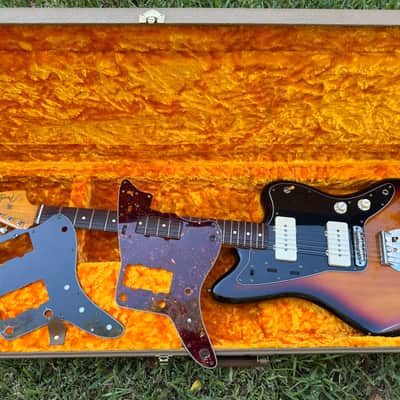 Fender American Vintage '62 Jazzmaster 2000 - 2012 - 3-Color Sunburst image 11