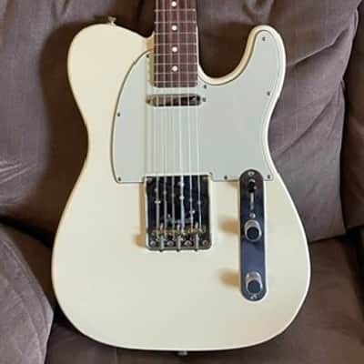 Fender American Professional Telecaster 2017 - Olympic White image 2