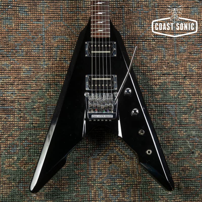 1982 Tokai FV-55 Super Edition Flying V Made in Japan Ayers Rocker