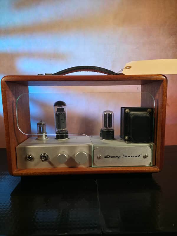 Emery Sound Super Baby Desktop Head image 1