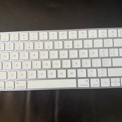 Immagine Apple Magic Keyboard 2024 - white - 3
