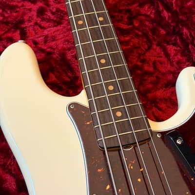 Fender American Original '60s Precision Bass with Rosewood Fretboard 2018 - 2019 - Olympic White image 8