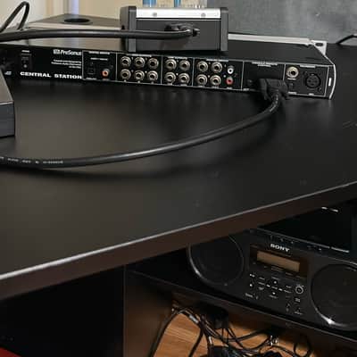 PreSonus Central Station Plus Monitor Controller with Remote Control 2010s - Silver image 2