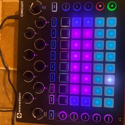 Novation Circuit Groovebox 2015 - 2021 - Black image 2