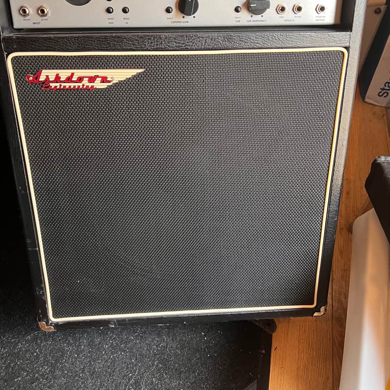 2012 Ashdown MAG 300 EVO-II Black