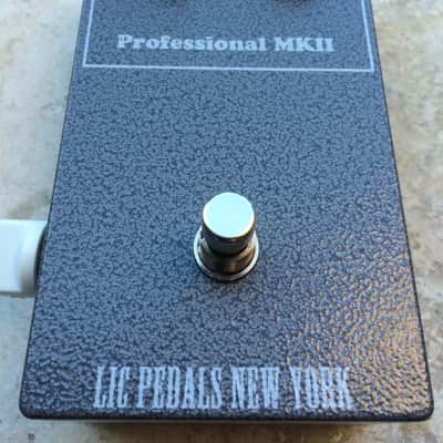LIC Pedals  Professional MKII (Tone Bender Reproduction w/OC75's) Grey Hammer Tone image 2