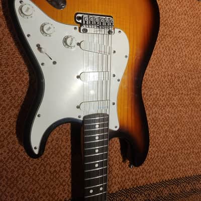 Fender Stratocaster Deluxe Ultra 1993 - Sunburst image 2