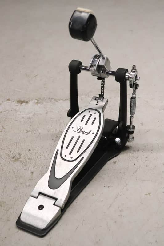 Pearl P-900 Single Chain Solid Base Bass Drum Pedal image 1