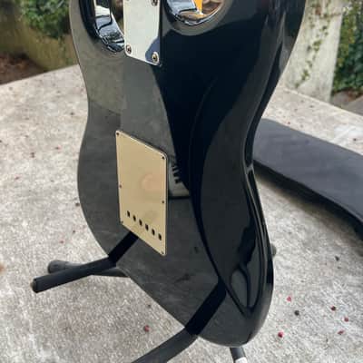 Fender Standard Stratocaster HSS Maple Neck 2010 - Black image 20