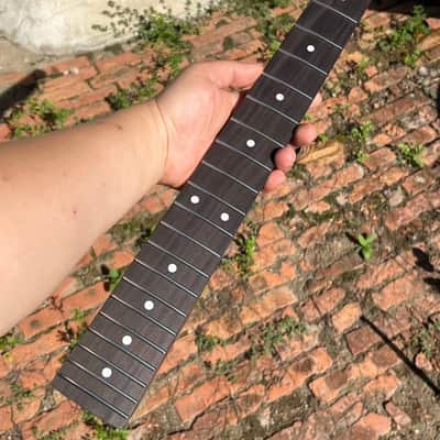 Round end stainless steel 22 frets AAAAA 22frets Roasted flame Maple guitar neck 25.5 inch white dot satin Rosewood image 7