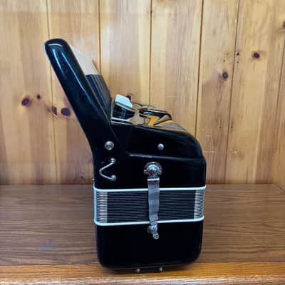 BLACK AND WHITE ARCADIA PIANO ACCORDION LM LIGHTWEIGHT FULLSIZE image 2