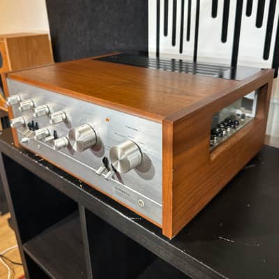 Pioneer SA-9500 80-Watt Stereo Solid-State Integrated Amplifier 1975 - 1979 - Silver image 3