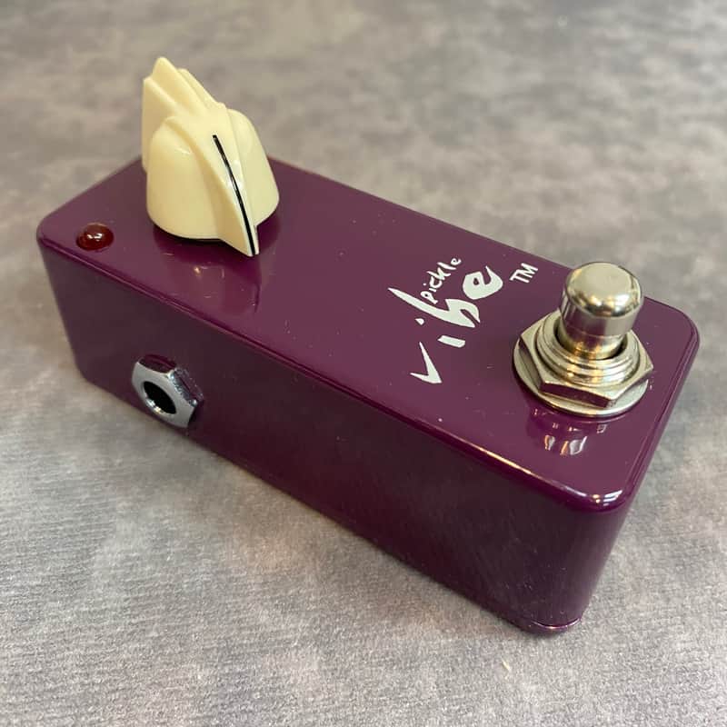 Lovepedal Pickle Vibe Tremolo/Vibrato | Reverb Canada