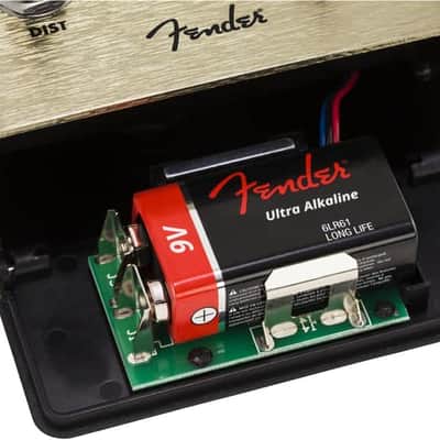 Fender Compugilist Compressor/Distortion Effects Pedal - Gold image 3