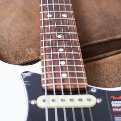 Fender American Player Performer Stratocaster | Arctic White image 8