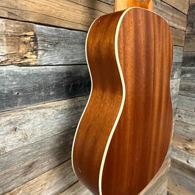 Kala KA-BE Mahogany Series Acoustic/Electric Baritone Ukulele with EQ 2010s - Satin Natural image 2