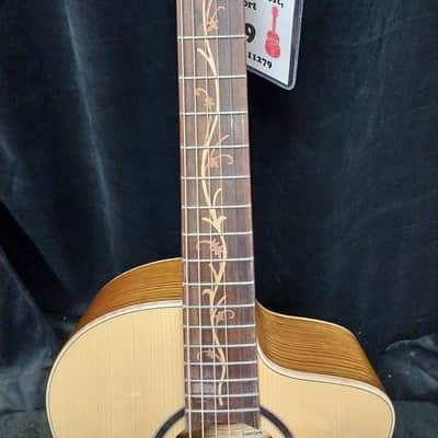 Washburn BTSC40SCE Bella Tono Suprema Solid Sitka Spruce Top Okoume Neck 6-String Acoustic-Electric Guitar - Natural image 5