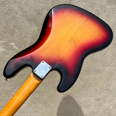 Fender American Vintage '62 Jazz Bass image 18