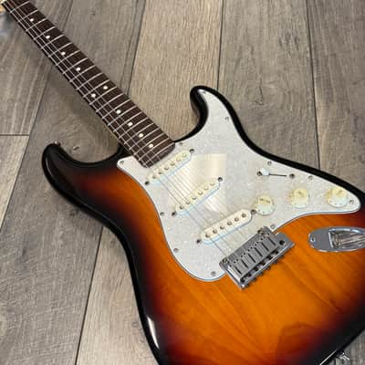 Fender American Standard Stratocaster with Rosewood Fretboard 1998 - 2000 - 3-Color Sunburst image 5