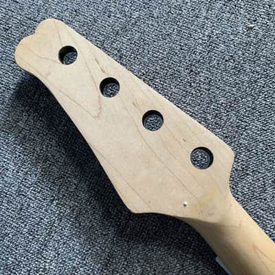 Babilon Maple Wood 4 String Bass Neck, 21 Frets Rosewood Fingerboard image 3