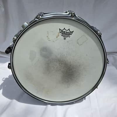 Ludwig 14" X 5" Snare Drum B/W badge serial #864805 w/ Gig Bag image 13
