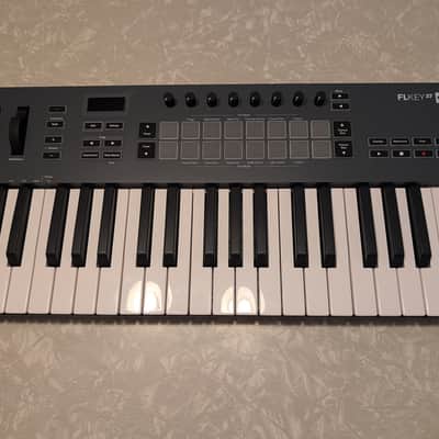 Novation FLkey 37 MIDI Keyboard Controller image 1