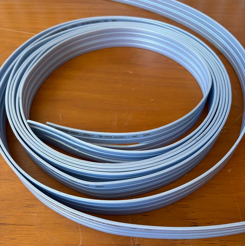 Mountain Snow Atlas 1 bi-wire ribbon speaker cables - 2.9m image 1