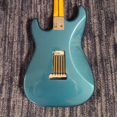 Fender Eric Johnson Stratocaster with Player Plus maple neck 2022 - Lucerne Aqua Firemist image 5