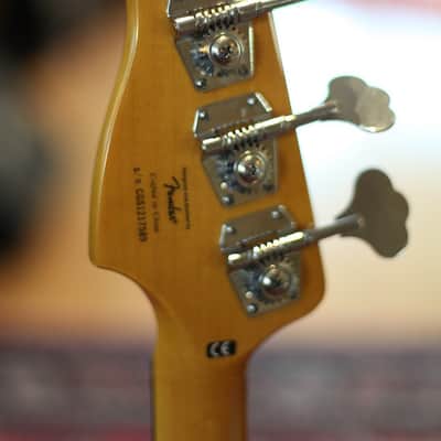 Squier Classic Vibe Precision Bass Fiesta Red image 6