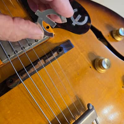 Epiphone "E" Epsilon LOGO peel 'n stick image 2