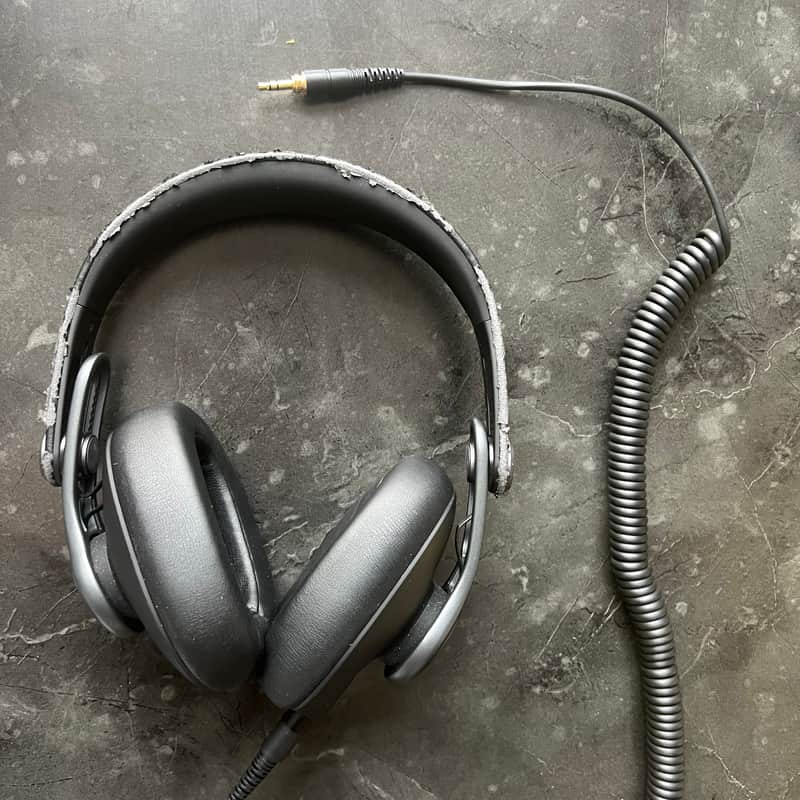 AKG K731 Closed Back Headphones - 32 Ohms 2019 - Present - Black image 1