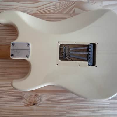 Fender Stratocaster MIJ Made In Japan E serial 1989 Olympic White Rosewood fretboard in Very Good Condition image 13