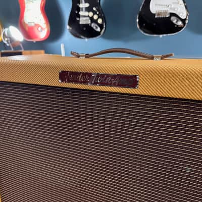Fender '57 Twin-Amp Reissue 40-Watt 2x12" Guitar Combo 2004 - 2011 - Lacquered Tweed image 2