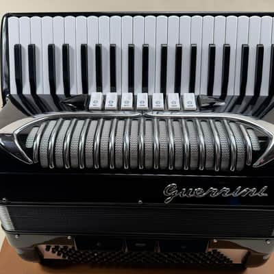 Guerrini Accordion image 1