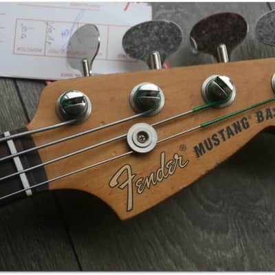 FENDER Justin Meldal-Johnsen Road Worn Signature Mustang Bass, Black, 3 67 KG image 3