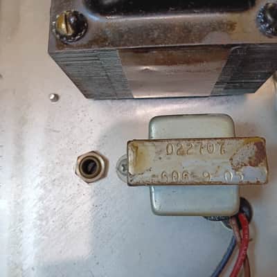 Fender Deluxe Reverb "Drip Edge" 2-Channel 22-Watt 1x12" Guitar Combo 1968 - 1969 - Silverface image 9
