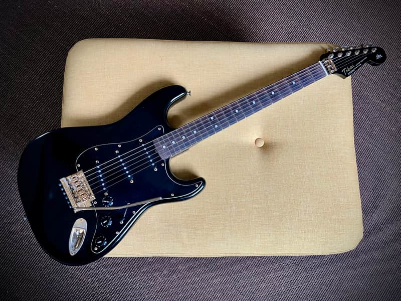 Tokai トーカイ Goldstar Sound ストラトキャスター 80年代 The Tokai TST-50 Goldstar Sound in the 1980s | Planet Botch