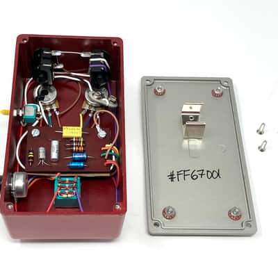 Bugbear & Manticore - CULTIST (1967) - NKT CV7005 / Mullard OC42 Germanium Fuzz Face Guitar Effects Pedal - Serial #001 - image 7
