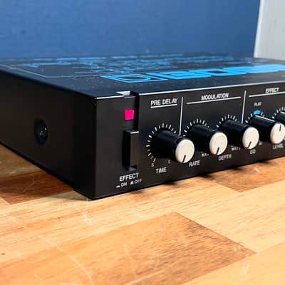 Boss RCE-10 Micro Rack Series Digital Chorus Ensemble - Black image 2