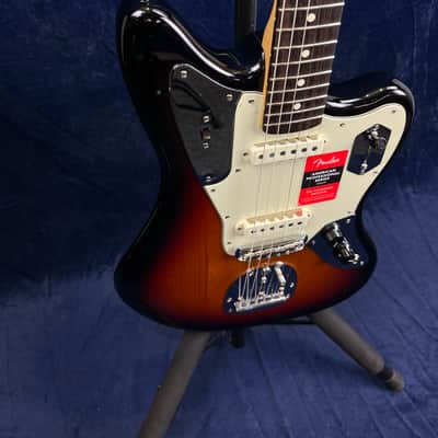 Fender American Professional Jaguar in 3 Tone Sunburst Pre-owned with Case image 3