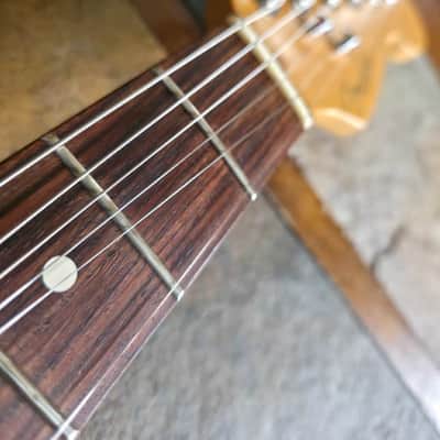 Fender Roadhouse American strat SSS w/ohsc 1997 - shoreline gold image 9