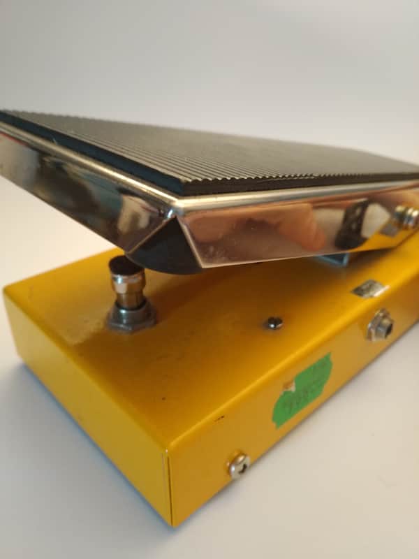 George Dennis GDW Original Wah-Wah 1992 Yellow image 1
