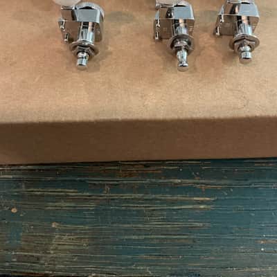 Fender Locking tuners. Left handed 2025 - Chrome image 7