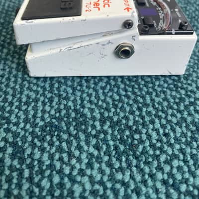 Boss TU-2 Chromatic Tuner (Dark Gray Label) 1998 - 2009 - White image 4