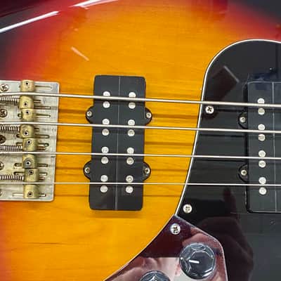 Fender Modern Player Jazz Bass 2013 - 3-Color Sunburst image 3