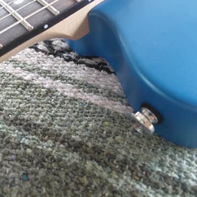 Hils HNT1 - Headless Telecaster w/upgraded PUPs and Gig Bag Mint image 6